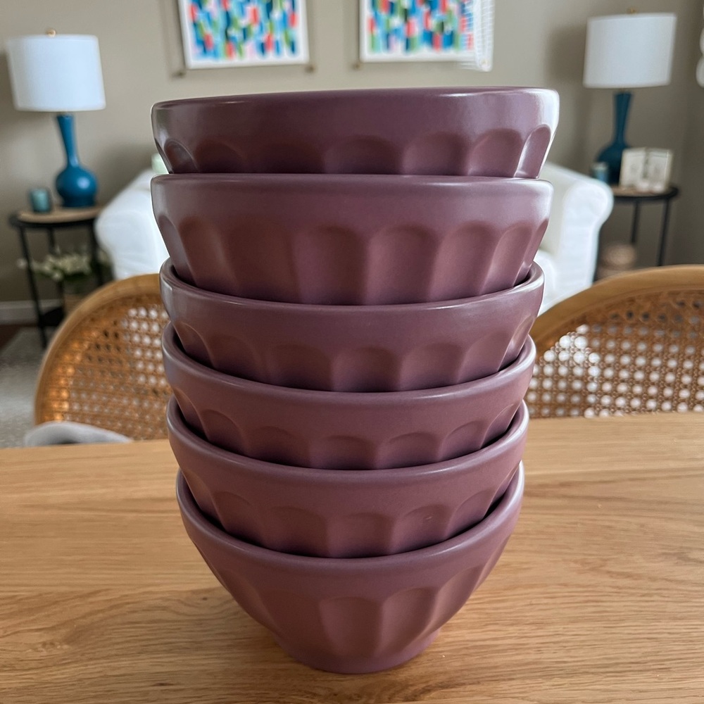 Anthropologie Matte Latte Bowls in Mauve